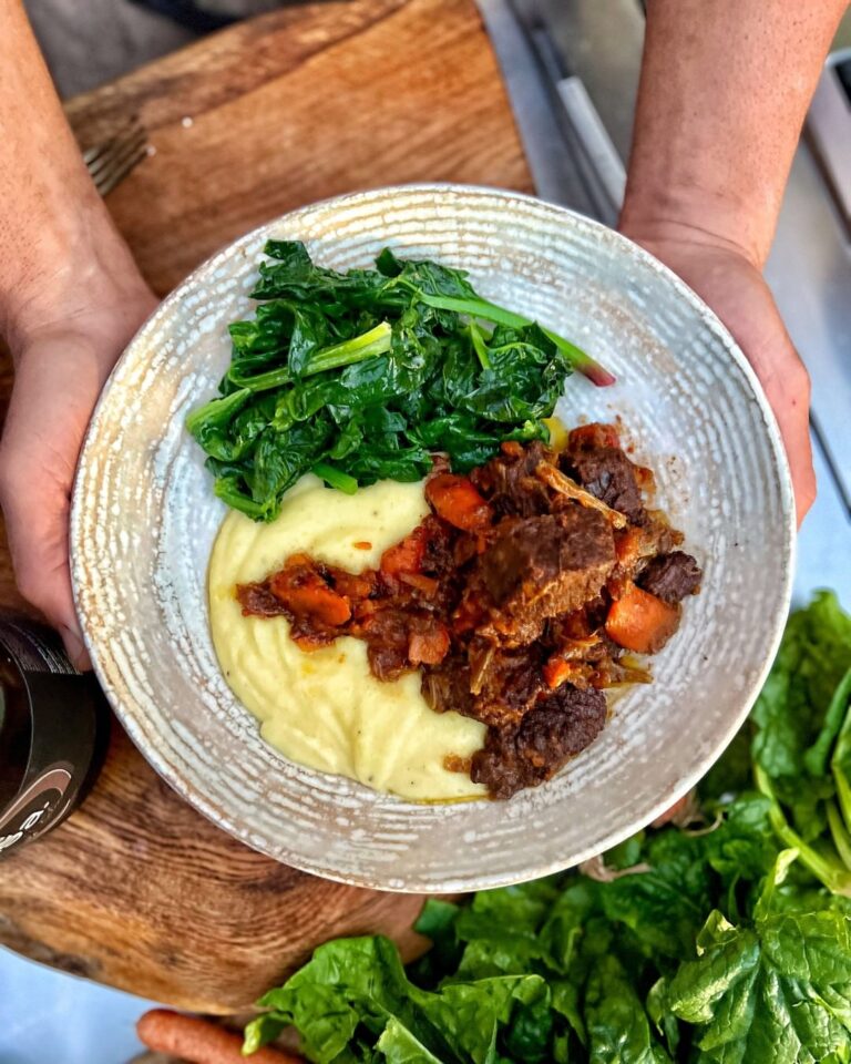 Spezzatino di carne di bisonte insieme a chef Max Mariola